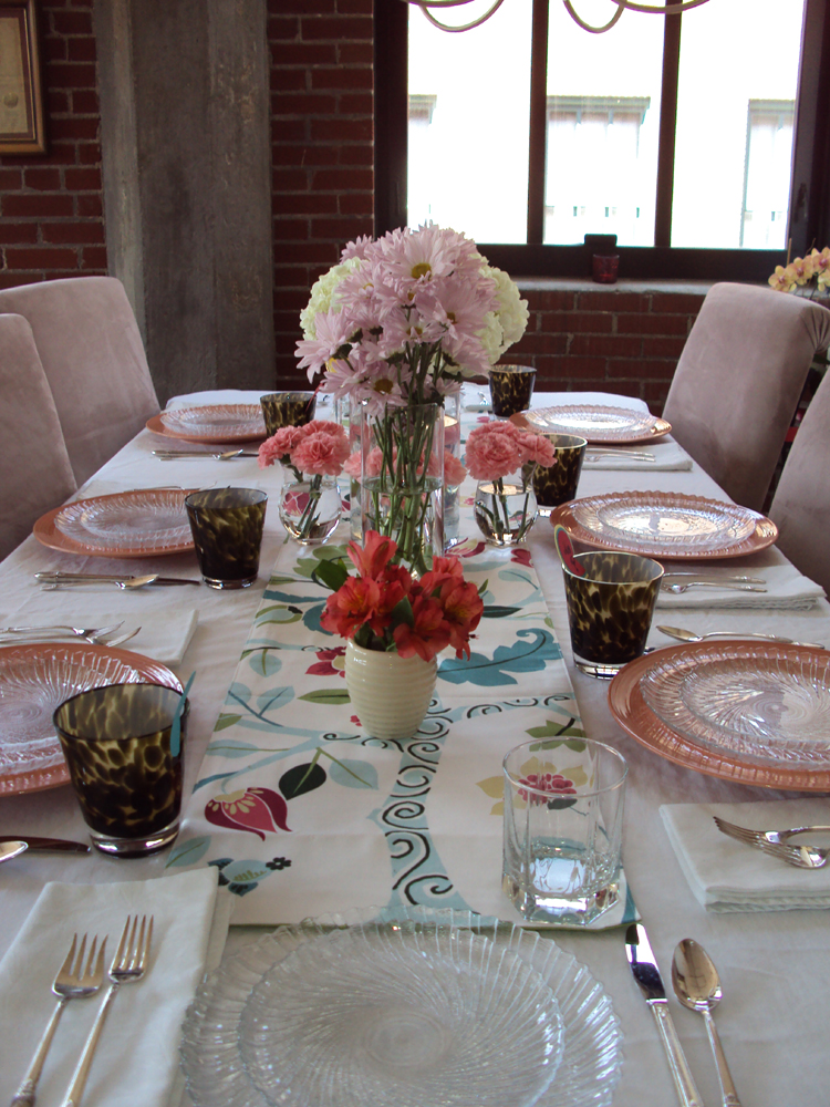 floral pink tablescape