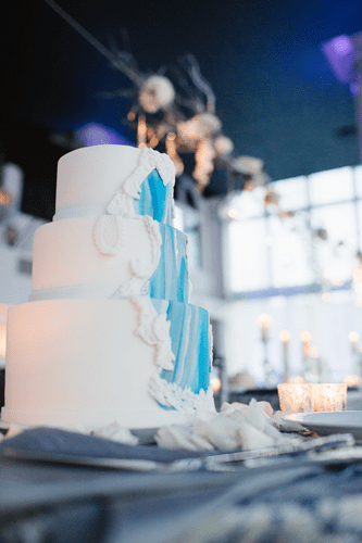 blue & Silver cake | Events Luxe Weddings