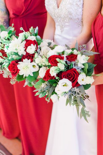 Red wedding bridal bouquet | Events Luxe Wedding